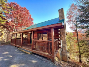 Moon Shadow - Beautiful Cabin 1 mile from Parkway Pigeon Forge